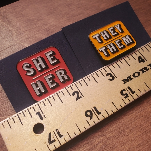 Pronoun Pins - Picture 10 of 11